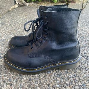 Dr. martens 1460 pascal boots size 8